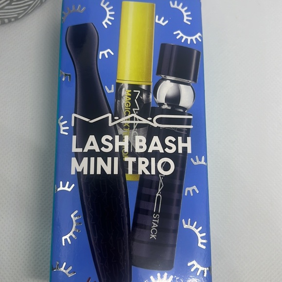 MAC Eye Bundle-Connect In Color Palette and Lash Bash Mini Trio Mascara - Picture 3 of 10